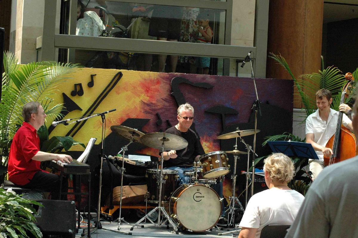 PB trio
